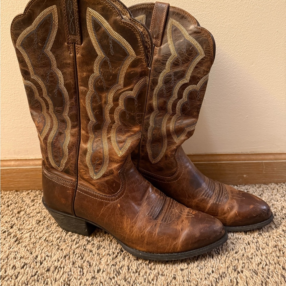 Ariat Distressed Leather Cowboy Boots